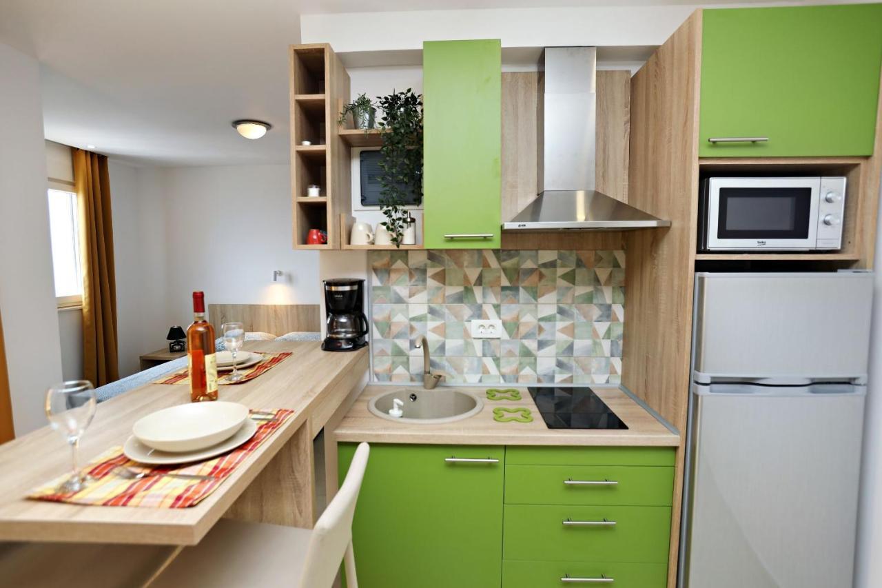 סוטומורה Apartments Oktopus מראה חיצוני תמונה