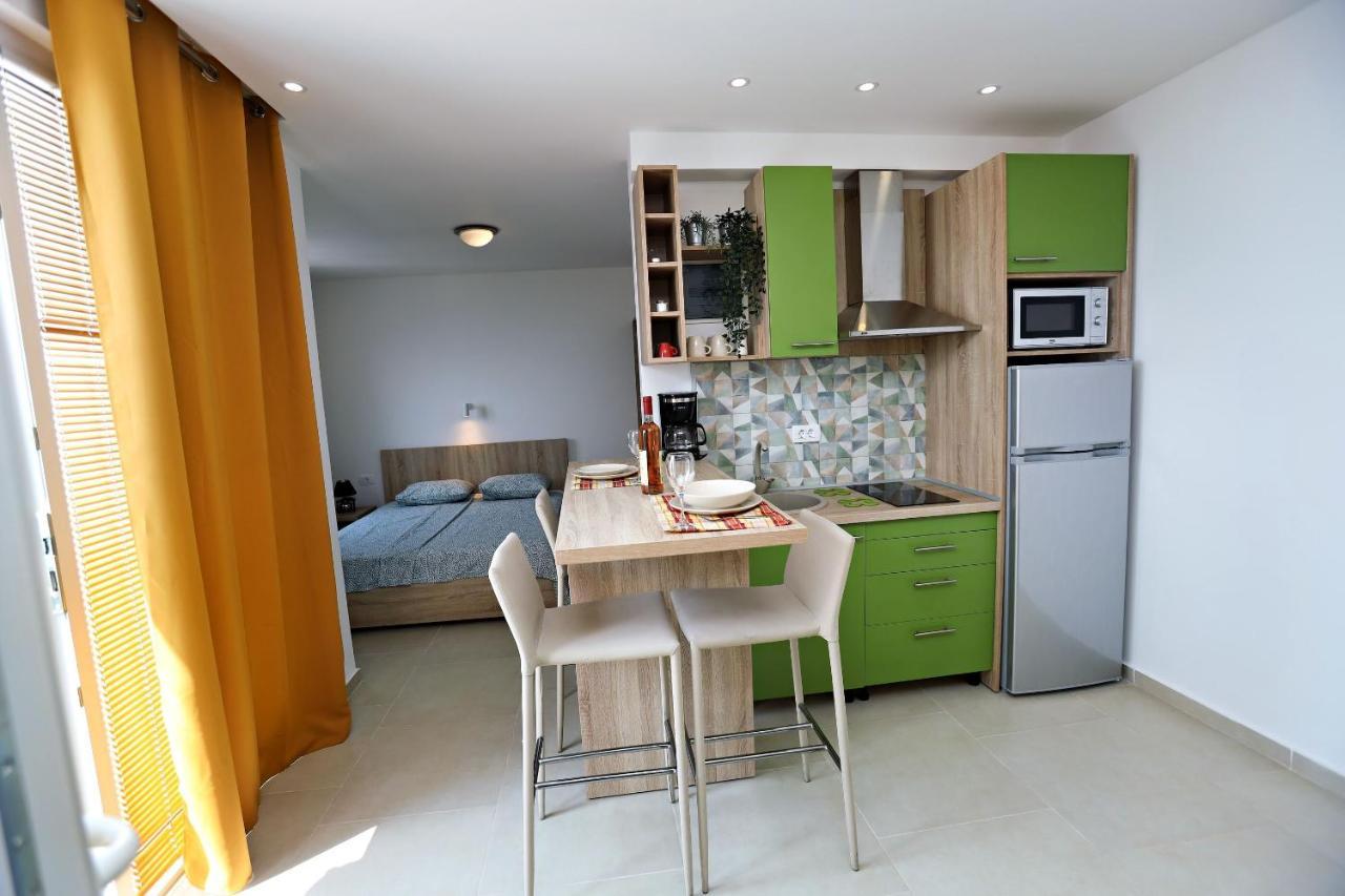 סוטומורה Apartments Oktopus מראה חיצוני תמונה