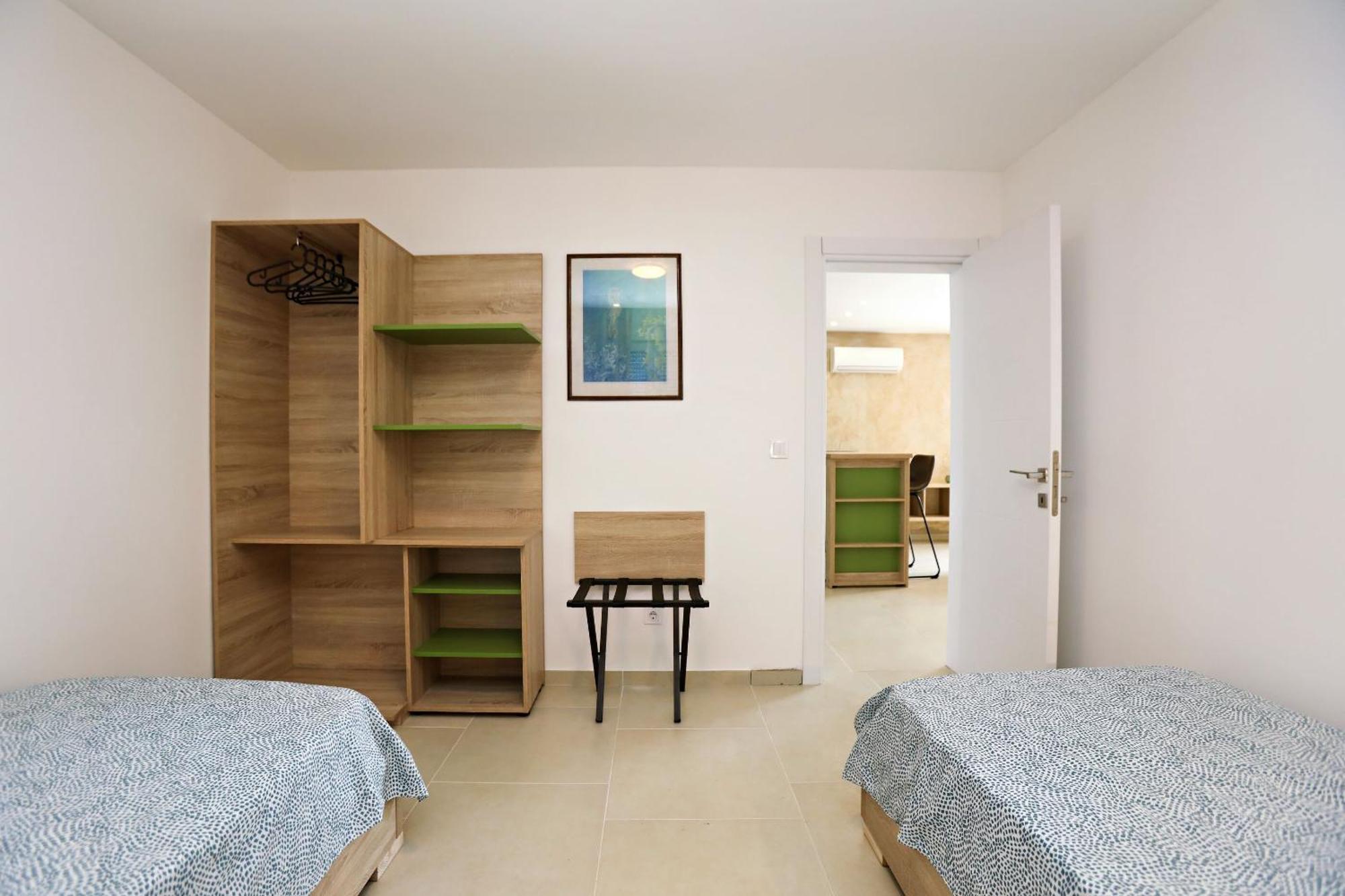 סוטומורה Apartments Oktopus חדר תמונה
